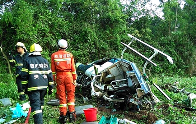 四川資陽勞動鎮(zhèn)一直升機墜落 1人被困死亡